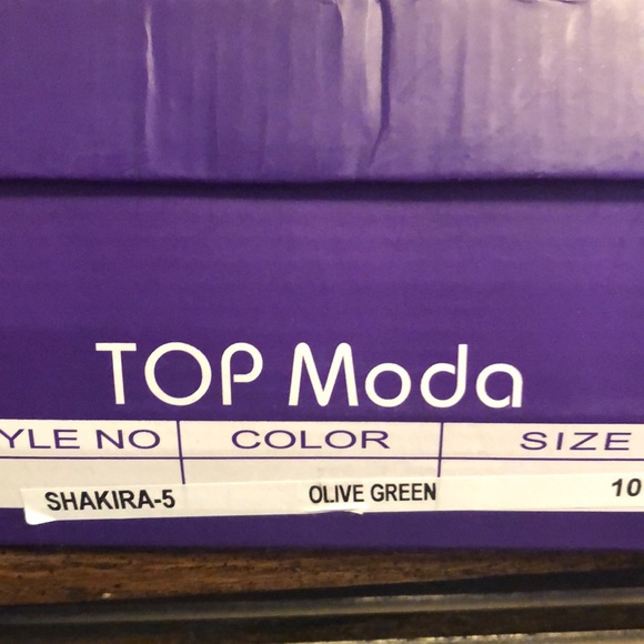 Boots - Picture 3 of 3